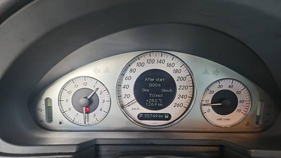 MERCEDES-BENZ E 320 3.2 AVANTGARDE V6 GASOLINA 4P AUTOMÁTICO